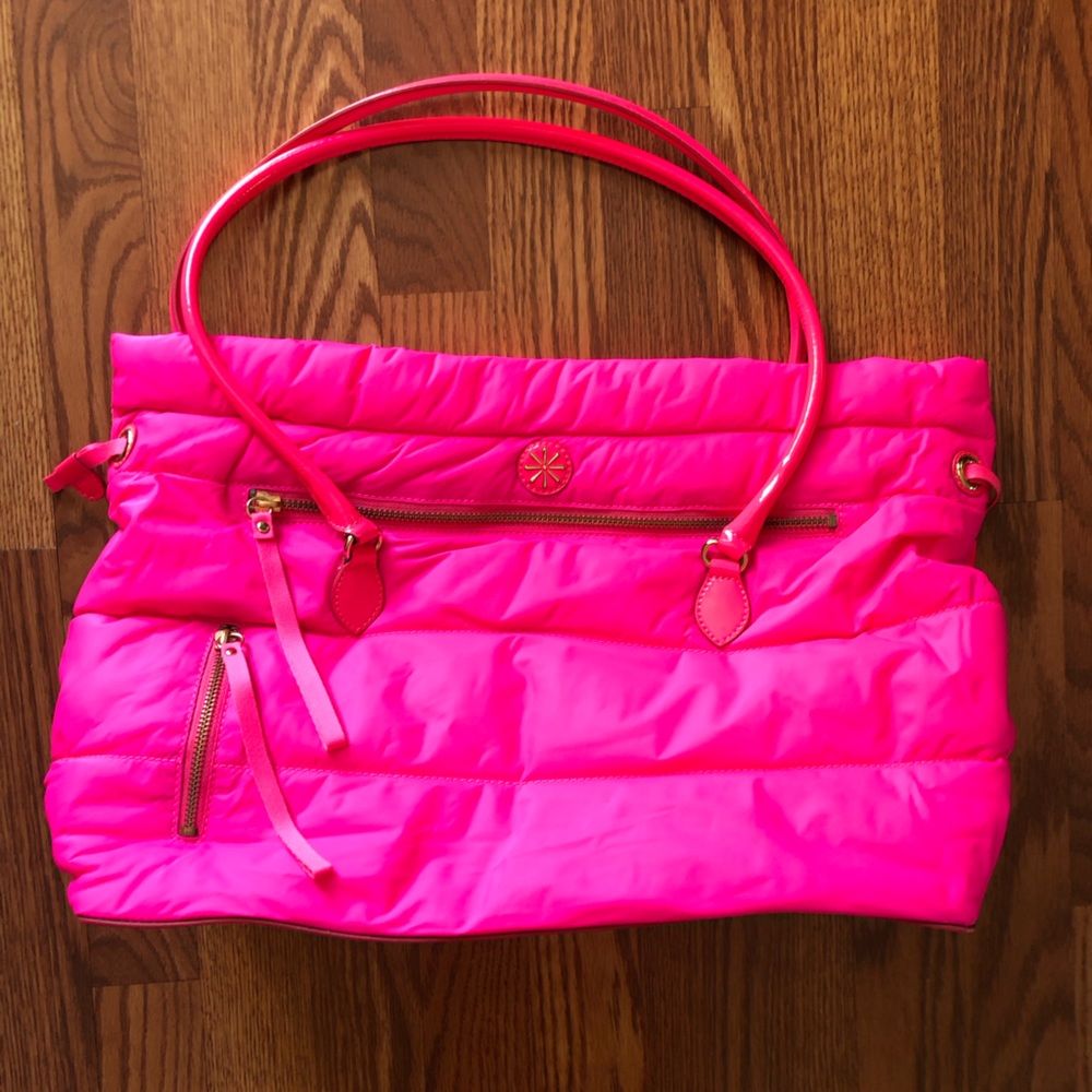 Isaac Mizrahi hot pink bag